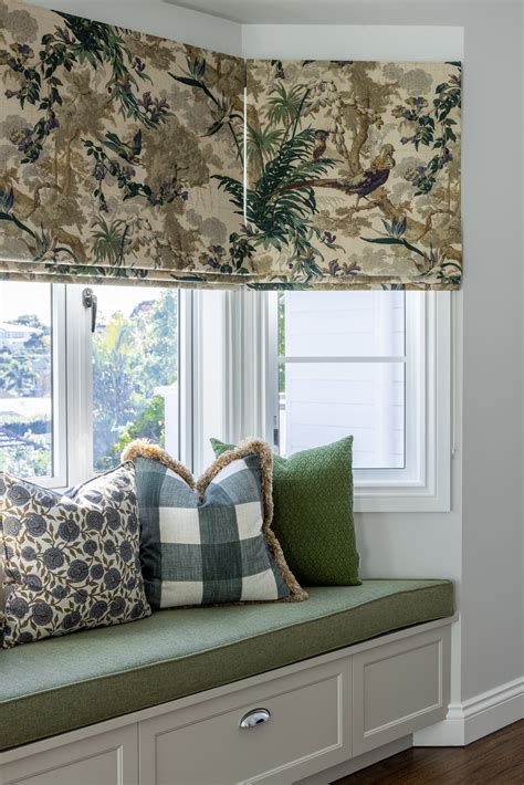 Geography experts explain in detail where is the hamptons located 6