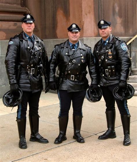 Pin By Olbspazzz On Cccolb Hot Cops Men In Uniform Cop Uniform