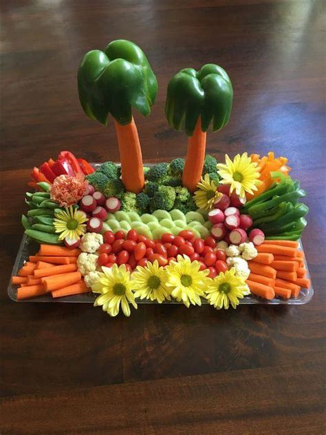 Palm tree veggie tray! | Vegetable tray, Veggie platters, Fun kids food