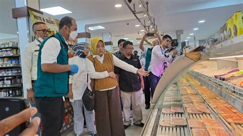 Gelar Sidak Indag Jabar Temukan Makanan Pakai Pengawet Berbahaya