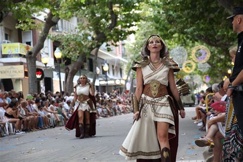 Gran Desfile De Gala De Los Moros Y Cristianos De D Nia D Nia