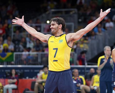 Giba é Eleito O Melhor Jogador De Vôlei Do Brasil De Todos Os Tempos Em