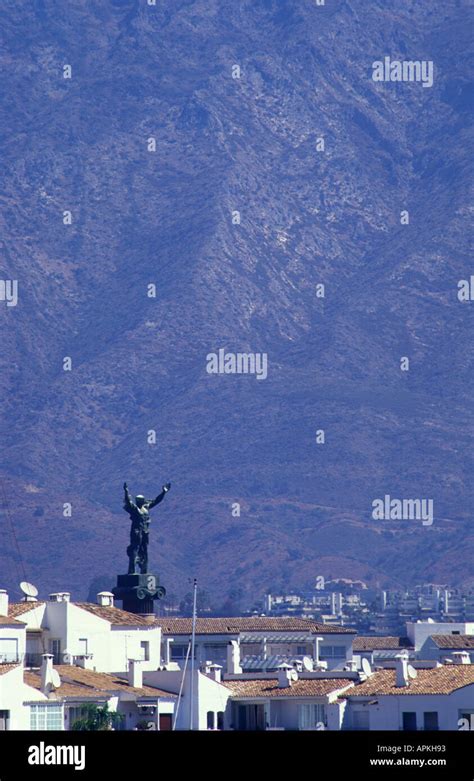 Marbella Banus Statue Hi Res Stock Photography And Images Alamy