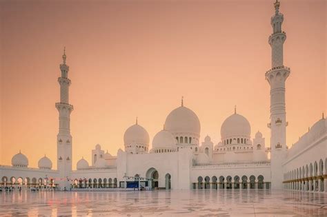 Stadtrundfahrt Durch Abu Dhabi Inklusive Gro Er Moschee Zur Verf Gung