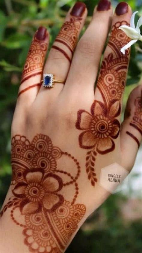 Pin By Amreen Begum Amreen Begum On Pins By You Front Mehndi Design