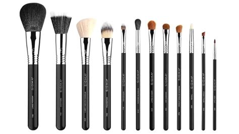 14 Best Vegan Makeup Brushes 2025