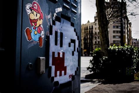 Pin By Rockhart On Video Games Street Art Amazing Street Art Mario