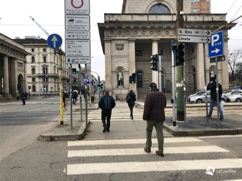 Milano Porta Venezia Nuovi Semafori In Piazza Oberdan Urbanfile