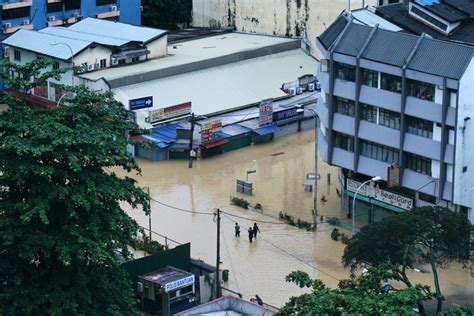 FOTO Malaysia Dilanda Banjir Kuala Lumpur Selangor Dan Putrajaya