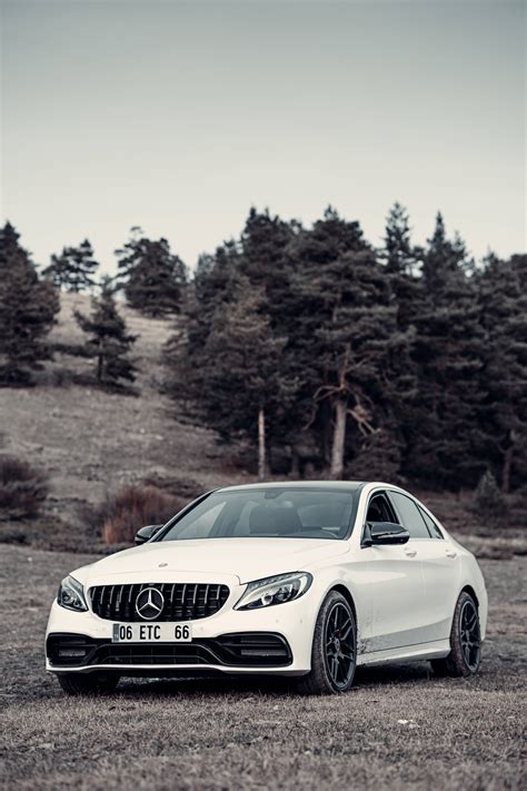 Download Mercedes Amg In Pearl White Wallpaper