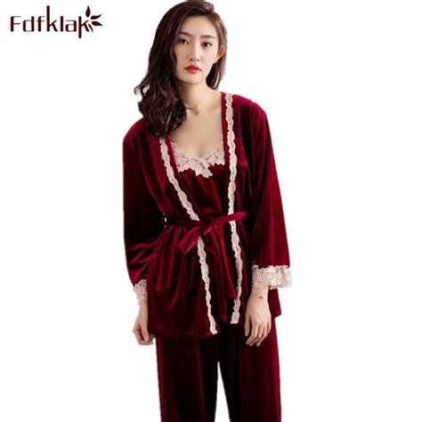 Fdfklak 3 Pieces Ladies Pajamas 2017 Spring Autumn Gold Velvet Pyjama