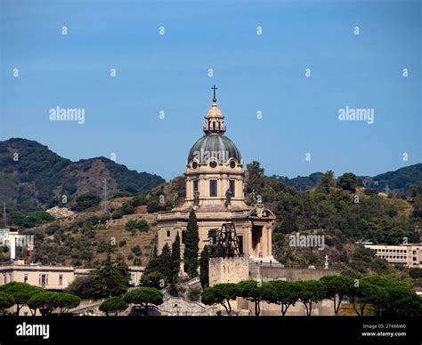 MESSINA SICILIA ITALIA 15 DE SEPTIEMBRE De 2023 Vista Exterior Del