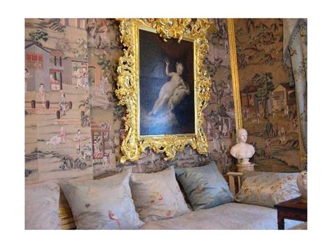 Gatherine the Great's bedroom in Peterhof | Inside castles, Catherine the great, Bedroom