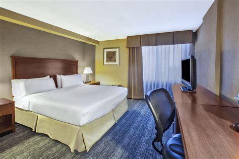 Holiday Inn National Airport/Crystal City, an IHG Hotel Arlington ...