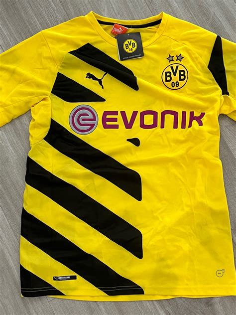 Borussia Dortmund Jersey, Men's Fashion, Activewear on Carousell