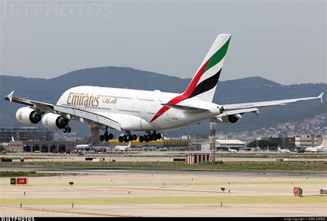 A6 EOU Airbus A380 861 Emirates DARA ZARBAF JetPhotos