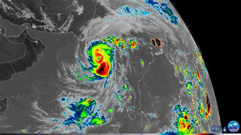 Powerful and deadly Cyclone Tauktae hits India