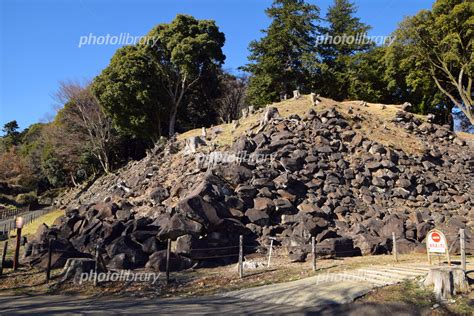 小田原 石垣山一夜城 南曲輪の石垣 写真素材 6990511 フォトライブラリー Photolibrary