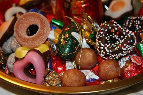 What Is A Bunter Teller A Plate Of Christmas Cookies For Everyone