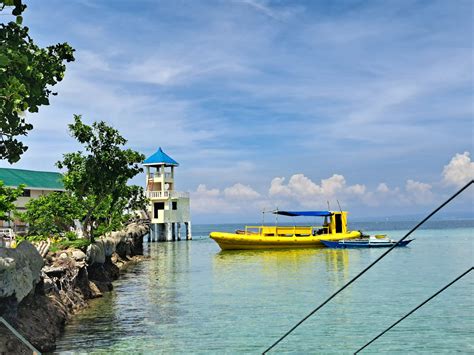 Nalusuan Island Hopping