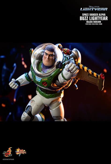 NEW PRODUCT HOT TOYS LIGHTYEAR SPACE RANGER ALPHA BUZZ LIGHTYEAR 1