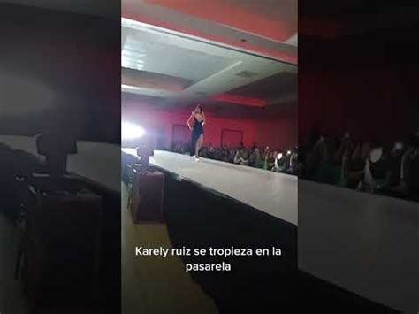 Karely Ruiz Se Tropieza En Plena Pasarela Durante Su Debut Como Modelo