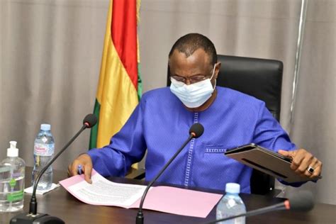 Rebaptisation de laéroport de Conakry Le 1er ministre dit quil na