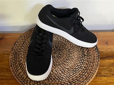 Nike Black, Women's Fashion, Footwear, Sneakers on Carousell