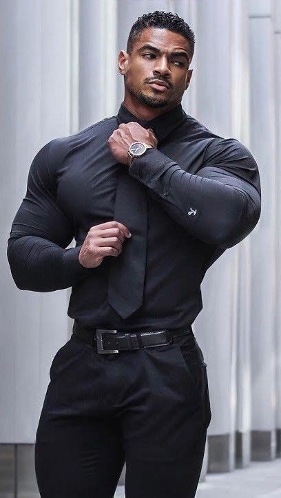 Pin On Guardado R Pido Fashion Suits For Men Black Muscle Men Well