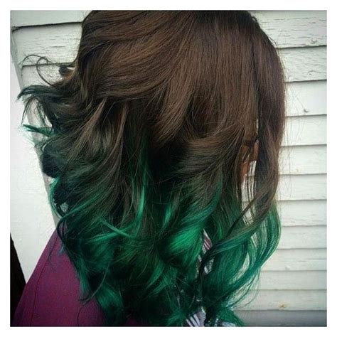 20 Photos That Prove Emerald Hair Is Edgy Yet Wearable Liked On