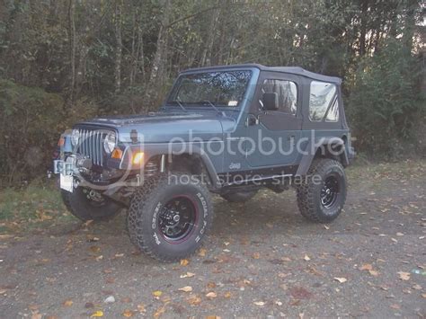 Anyone Got Pictures Of Black Wheels On Ther Jeep | Page 2 | Jeep ...