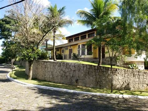 Casa de Condomínio na Estrada Washington Luís Sapê em Niterói por R