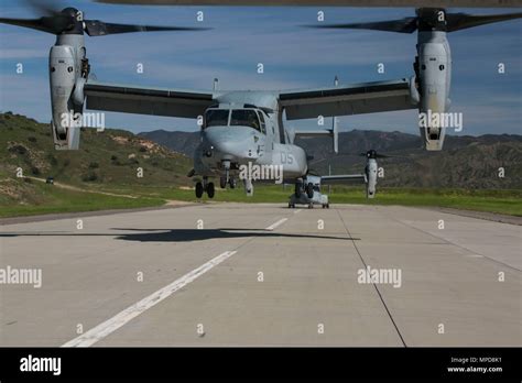 U S Marine Corps Bell Boeing V 22 Ospreys Assigned To Marine Medium