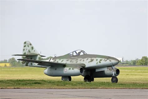 1360x768 Resolution Gray German Luftwaffe Plane Me262 World War Ii