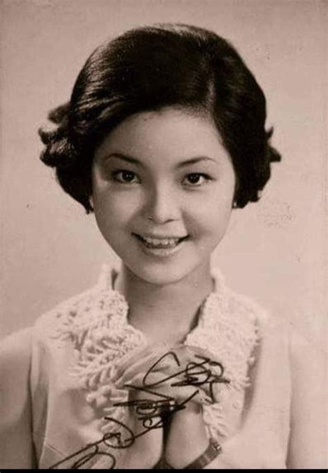 Pin By Lim Teck Hong On Teresa Teresa Teng Teresa Portrait