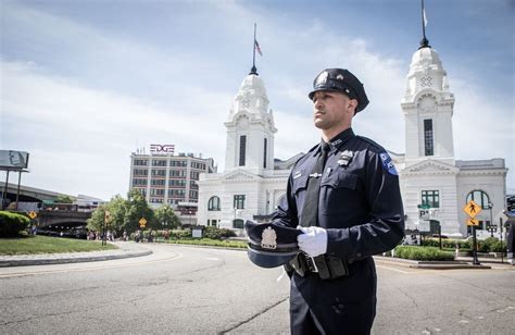 20 Photos That Captured The Tragedy And Respect At The Funeral For