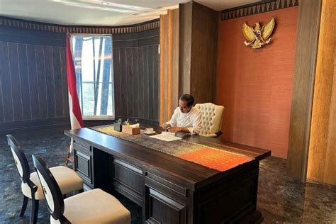 Foto Jokowi Pamerkan Ruang Kerja Dan Kamar Tidurnya Di Istana Ikn