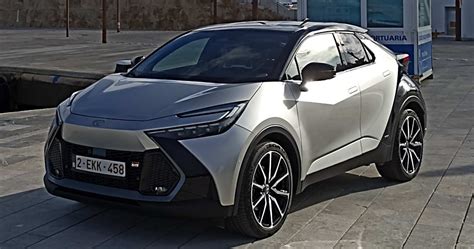 Toyota C Hr Wyposa Enie Wra Enia Z Jazdy Ceny Motoryzacja W Interia Pl