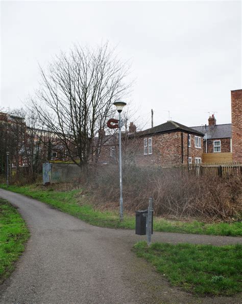 Foss Islands Cycle Path Near Ashville Habiloid Cc By Sa