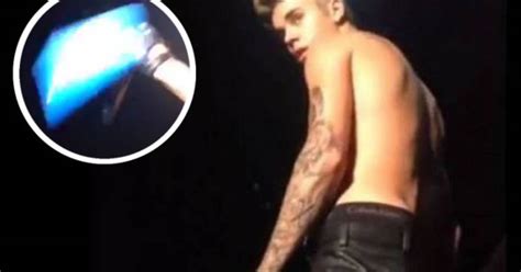 Justin Bieber Recibe Botellazo Y Termina Concierto En Brasil