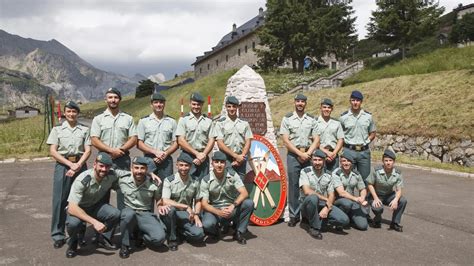 La Guardia Civil incorpora 14 especialistas de montaña