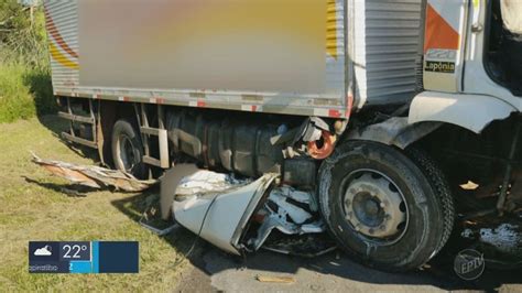 Acidente Entre Carro E Caminh O Deixa Um Morto Na Rodovia Washington