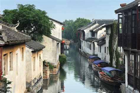 Tongli Es Famoso Por Sus Calles De Agua Se Ubica Cerca De La Ciudad De