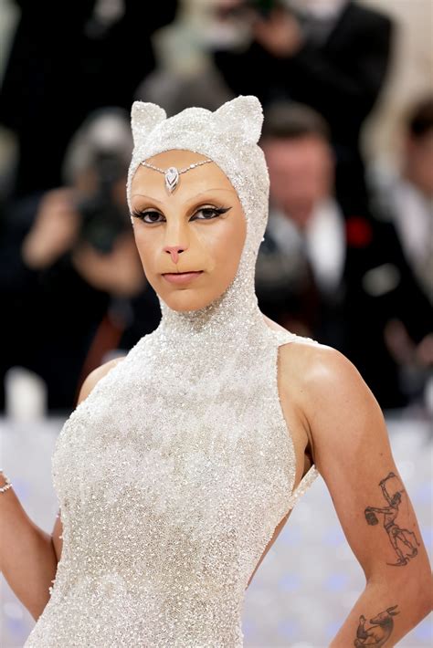 2024 Met Gala See The Strangest Looks From The Met Gala Red Carpet