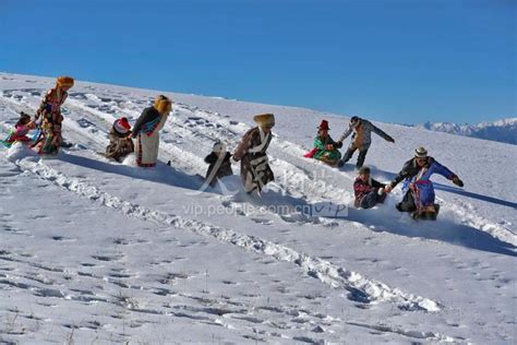 甘肃张掖冰雪运动成为冬季旅游新亮点 人民图片网