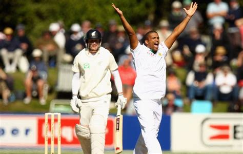 Vernon Philander put South Africa back in the first Test against New ...