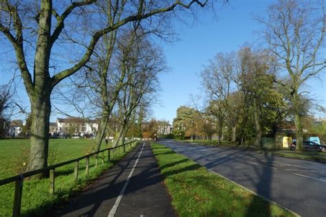 Cycle Path Beside Knavesmire Road DS Pugh Cc By Sa 2 0 Geograph