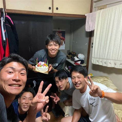 中野拓夢さんのインスタグラム写真 中野拓夢instagram 「最高の誕生日を迎えることができました😁 祝ってくれた先輩、同期、後輩本当にありがとうございます！ めちゃくちゃ嬉しかった