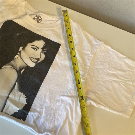 Selena Quintanilla White Crop Top T Shirt Womens Lg Gem