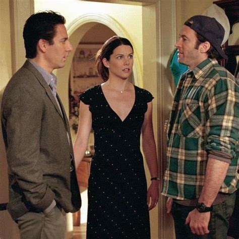 whoa netflix  hinting  max medina  return  gilmore girls